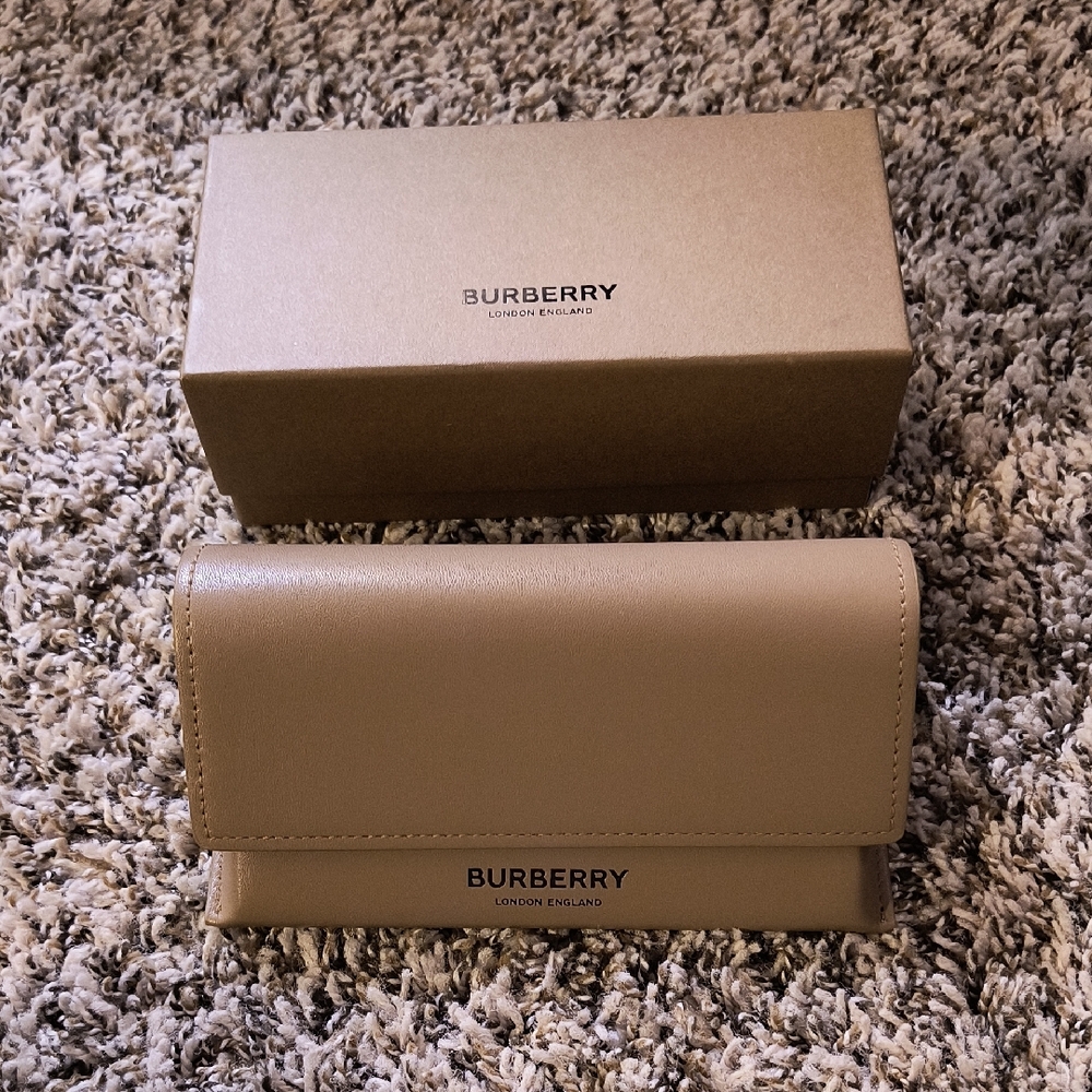 Burberry Tan Leather Sunglasses Case